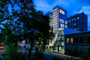 The Grove Design Hotel  Тбилиси